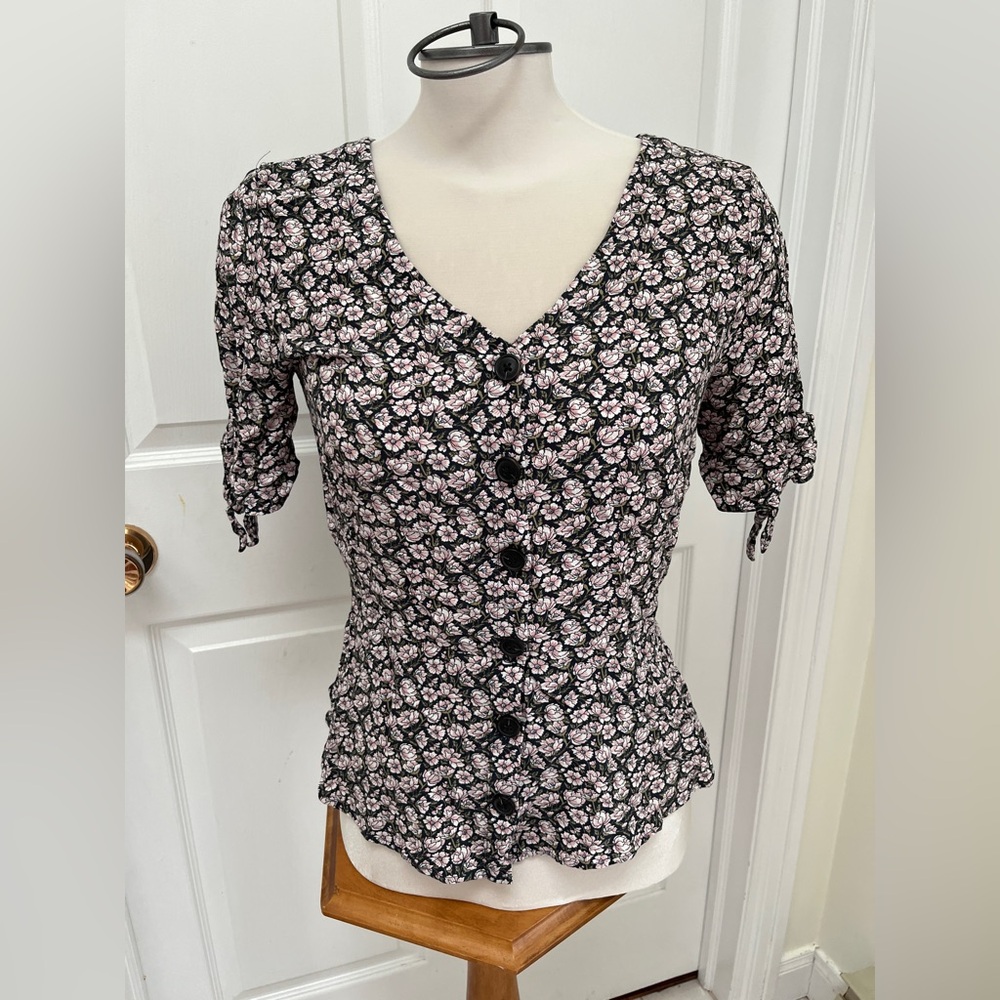 Loft Floral Button-Up Women's Top size 6
